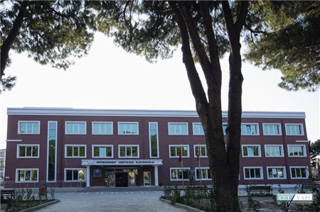 İzmir Müşerref Hepkon İlköğretim Okulu